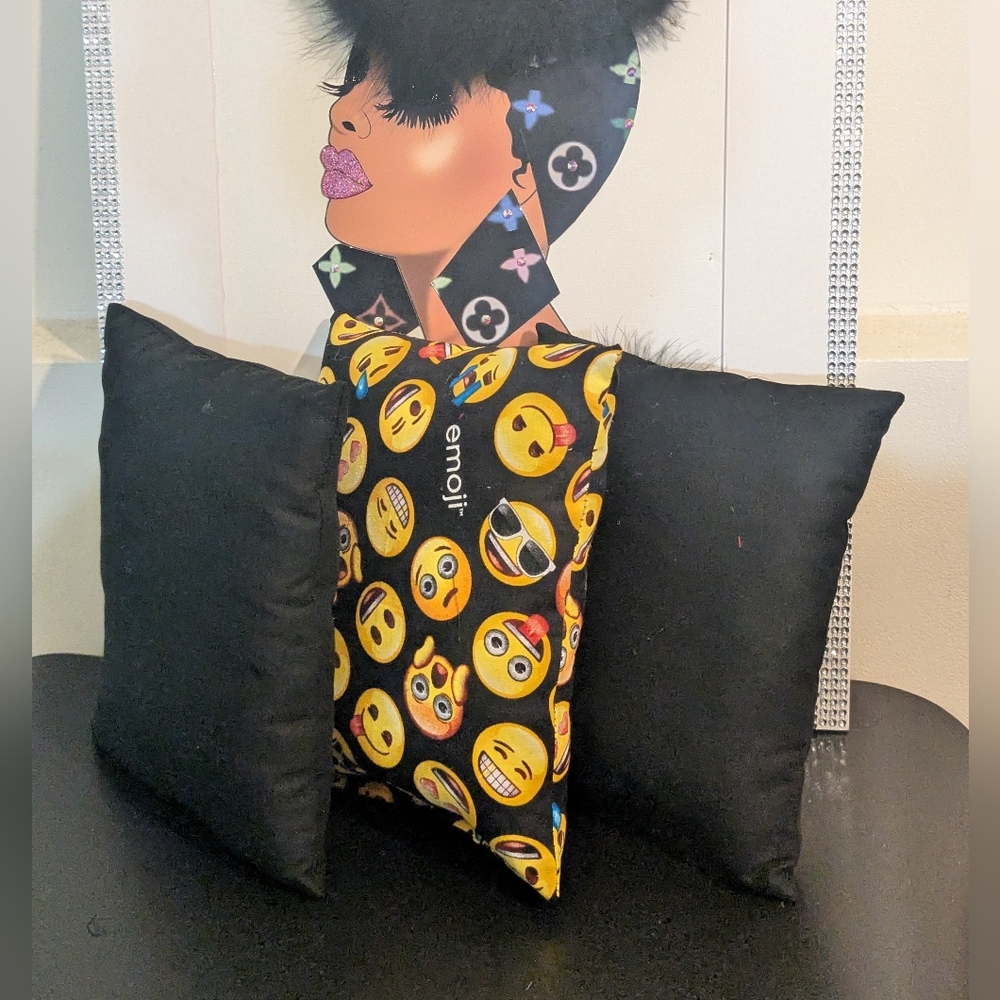 Purse Pillows SET of Three Handmade EMOJI's ๐๐๐๐๐คฃ Decorative Design - Picture 3 of 5